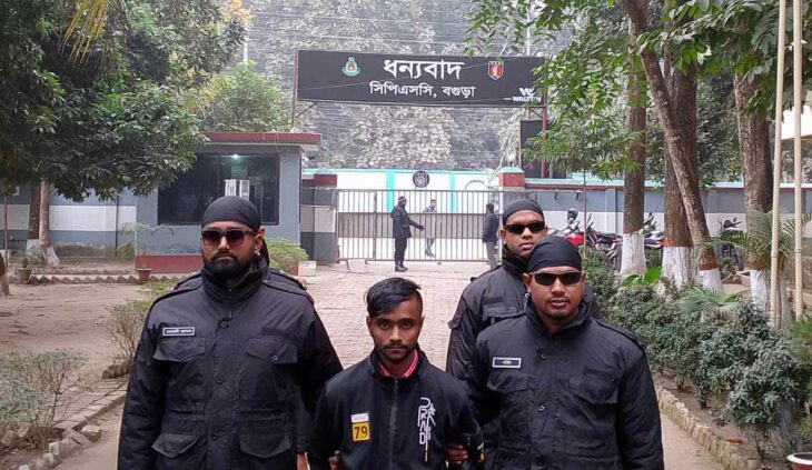 বগুড়ার চাঞ্চল্যকর অটোরিক্সা চালক হত্যা মামলার আসামি ঢাকা থেকে গ্রেফতার