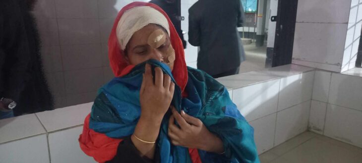 জমি সংক্রান্ত বিরোধের জেরে গৃহ বধুর উপর হামলা