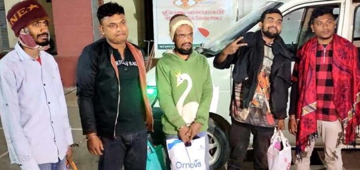 সান্তাহারে মাদক সেবনের দায়ে ৫ জনের জেল জরিমানা