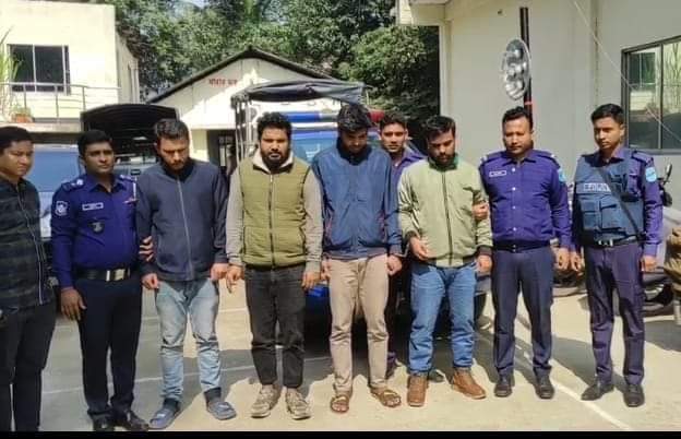 আত্রাইয়ে হত্যা মামলার পলাতক পাঁচ আসামী গ্রেফতার