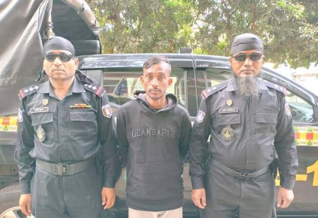 বগুড়ার চাঞ্চল্যকর জুনায়েদ হত্যা মামলার আসামি ময়মনসিংহ থেকে গ্রেফতার করেছে র‌্যাব