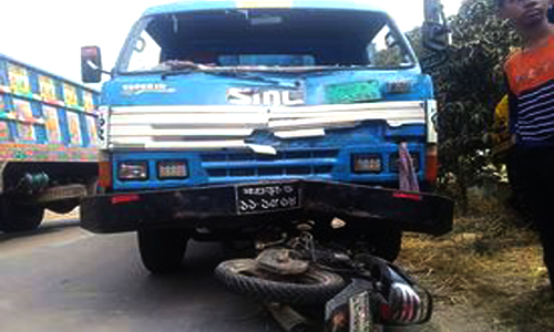 বগুড়ার শিবগঞ্জে ট্রাকের চাপায় মোটরসাইকেল চালক নিহত