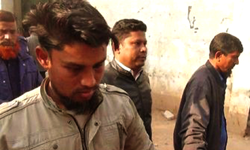 রাজবাড়ীতে থানায় ঢুকে ওসিকে বৈদ্যুতিক শক, তিনজন গ্রেপ্তার