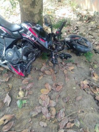 বগুড়ায় মোটরসাইকেল নিয়ন্ত্রণ হারিয়ে দুই কলজে ছাত্রের মৃত্যু