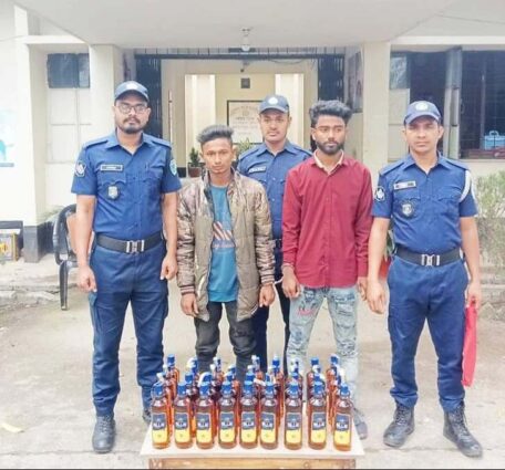 তাহিরপুরে-৩৫ বোতল বিদেশি মদ সহ-২ মাদক কারবারি গ্রেফতার