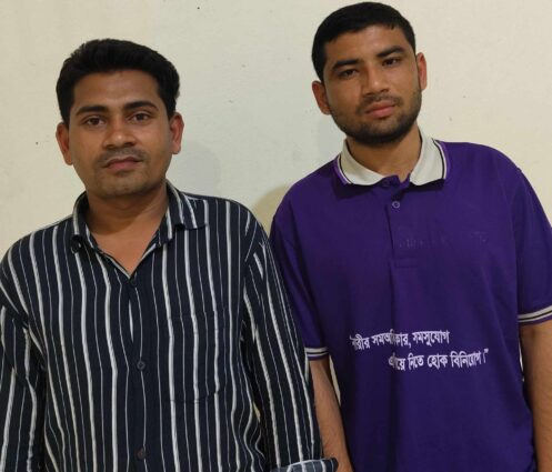 চাঁদাবাজির সময় ভুয়া দুই সেনা সদস্য আটক