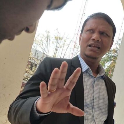 ঠাকুরগাঁওয়ে টিসিবির পণ্য প্যাকেটজাতে লাখ লাখ টাকা হাতিয়ে নেয়ার অভিযোগ শহিদুল এর বিরুদ্ধে