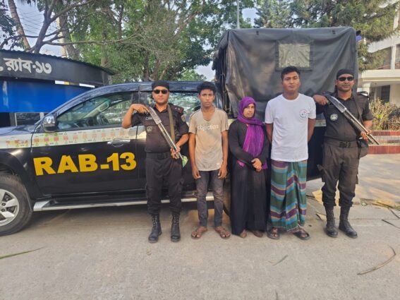দিনাজপুরে চাঞ্চল্যকর আপন ছোট ভাই খুনের মামলার প্রধান আসামী সহ ৩ জনকে গ্রেফতার