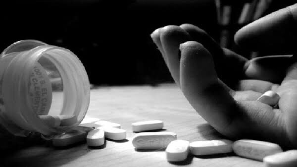 নেশার টাকা না পেয়ে গ্যাস ট্যাবলেট সেবনে যুবকের আত্মহত্যা