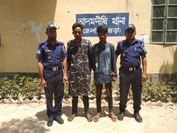 সান্তাহারে ইয়াবাসহ দুই মাদক কারবারি গ্রেফতার