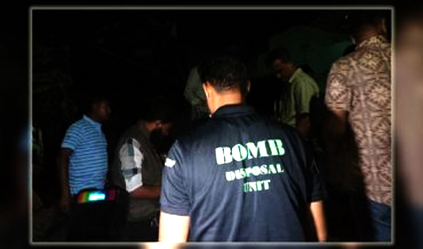বগুড়ায় বসতবাড়িতে রহস্য জনক বিস্ফোরণ,পরিদর্শনে বোম ডিসপোজাল ইউনিট
