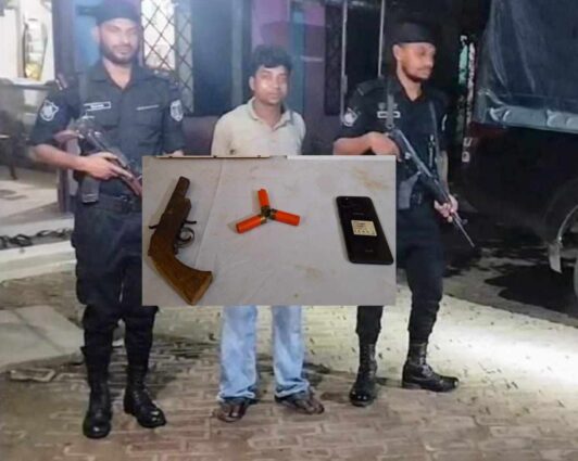 টেকনাফ হ্নীলা মরিচ্যাঘোনার থেকে র‍্যাবের হাতে অস্ত্র-গুলিসহ আটক