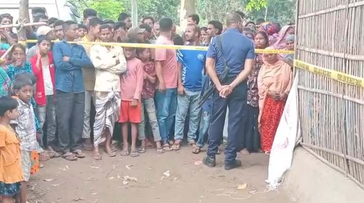 ঠাকুরগাঁওয়ে অন্তঃসত্ত্বা গৃহবধূকে শ্বাসরুদ্ধ করে হত্যা