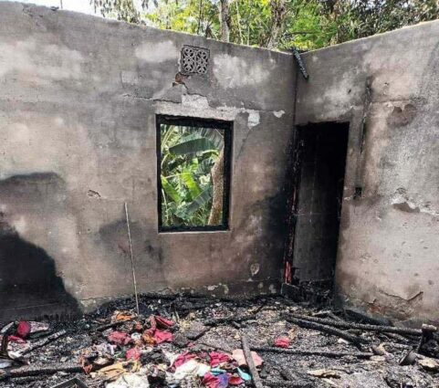 ডিমলায় শিক্ষকের বাড়ি পুড়ে ছাই