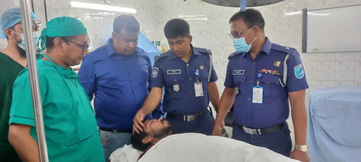 সাভারে তথ্য সংগ্রহ করতে গিয়ে হামলার শিকার সাংবাদিক