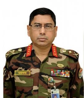 ১৮ তম সেনাপ্রধান হিসেবে নিয়োগ পেয়েছেন লেফটেন্যান্ট জেনারেল ওয়াকার-উজ-জামান