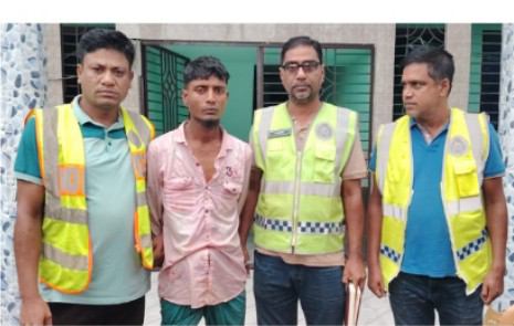 তাহিরপুরে সিগারেটের জন্য দোকানিকে খুন,ভারতে পালাবার পথে আটক