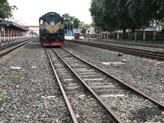 সান্তাহার জংশনে প্রতিদিন আড়াই লক্ষ টাকা ক্ষতি