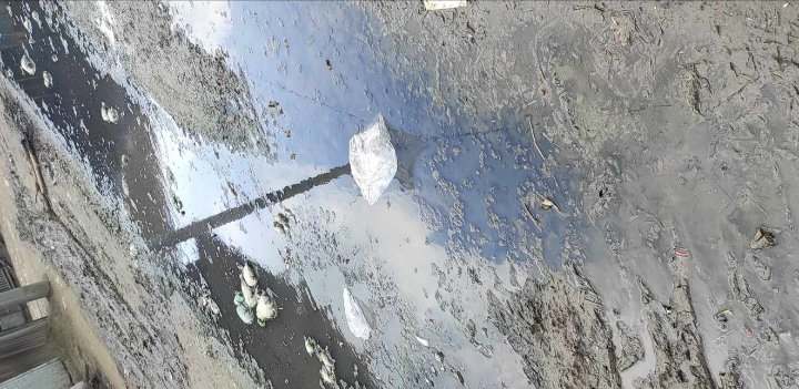 যাদুরানী হাটে ড্রেনে ময়লা আবর্জনায় সয়লাব। দ্রুত ব্যবস্থা নেওয়ার আশ্বাস,উপজেলা নির্বাহী কর্মকর্তা।