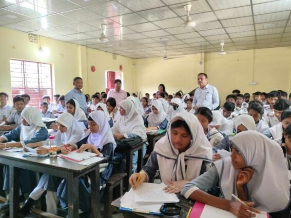 ঠাকুরগাঁওয়ে ষান্মাসিক সামষ্টিক মূল্যায়ন শুরু