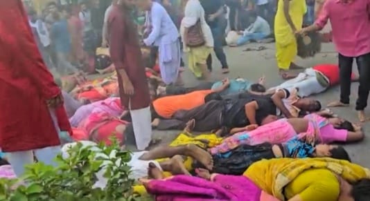 বগুড়ায় রথযাত্রায় বিদ্যুৎস্পৃষ্টে নিহত-৫, আহত ৩০ জন