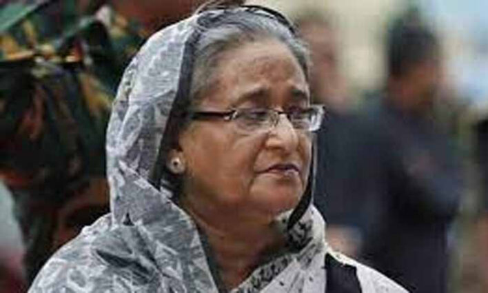 শেখ হাসিনার পালিয়ে যাবার আগে বাংলাদেশে শেষ কয়েক ঘণ্টা কেমন ছিল?