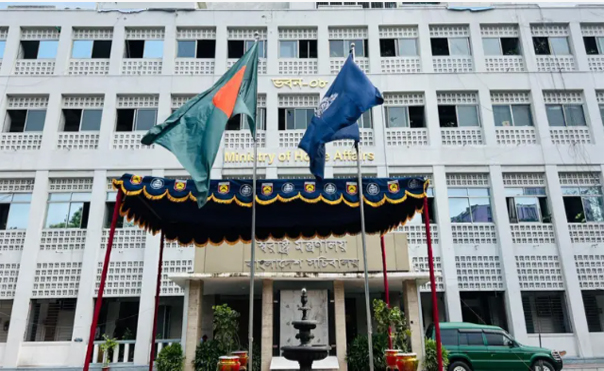 সরকারের ও প্রশাসন শীর্ষ পদগুলোতে রদবদল নিয়ে কী হচ্ছে?