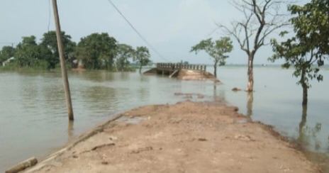 তাহিরপুর-বাদাঘাট সড়কের বেহালদশা,৩০ বছরেও সম্পন্ন হয়নি নির্মাণ কাজ