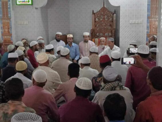 কোটা সংস্কার আন্দোলনে নিহতদের স্মরণে দোয়া ও মিলাদ মাহফিল