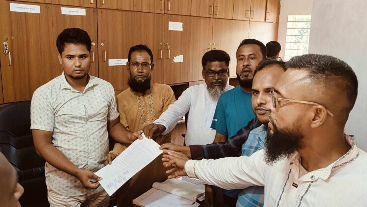 সুনামগঞ্জে ইউপি চেয়ারম্যান কামাল হোসেনের উপর ৯ মেম্বারের অনাস্থা