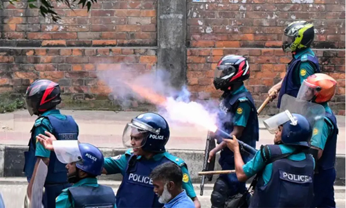 লাশের স্তুপ, নির্বিচারে গুলি, হত্যায় অভিযুক্ত পুলিশের কী হবে?
