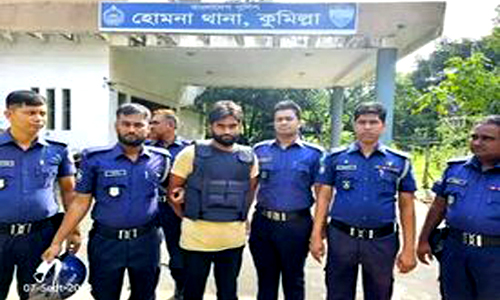 পরকীয়া প্রেমিকের টাকা না দেওয়ায় কুমিল্লায় ট্রিপল মার্ডার