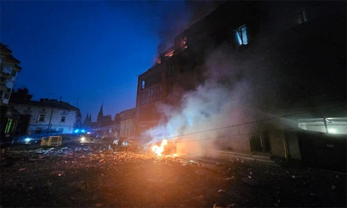 ইউক্রেনের অবকাঠামোতে রুশ ক্ষেপণাস্ত্র হামলায় নিহত ৫১ জন