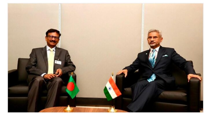 নিউইয়র্কে পররাষ্ট্র উপদেষ্টার সাথে ভারতের পররাষ্ট্রমন্ত্রীর বৈঠক