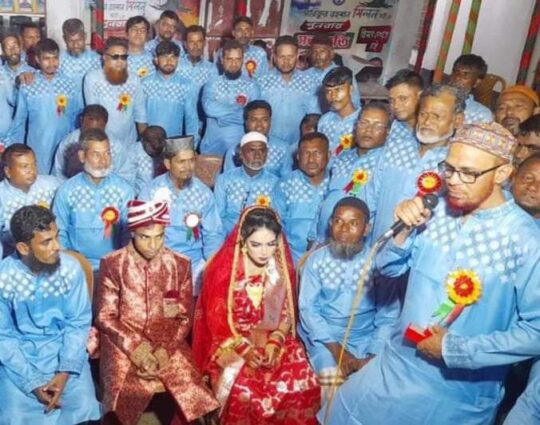বগুড়ার মটর শ্রমিক কল্যাণ সংস্থার উদ্যোগে ব্যতিক্রমী বিয়ে