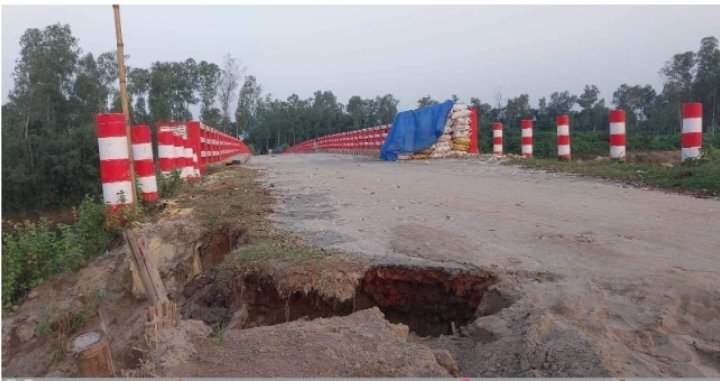 ঠাকুরগাঁওয়ে ছয় কোটি টাকা ব্যয়ে নির্মিত সেতু চলাচলের অযোগ্য হয়ে পরেছে
