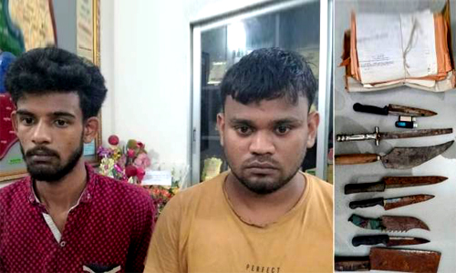 বগুড়ায় যৌথবাহিনীর অভিযানে দেশীয় অস্ত্রসহ গ্রেফতার-০২