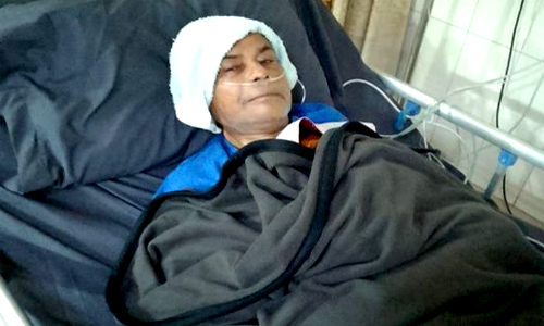 প্রবীণ সাংবাদিক মতিউর রহমান হৃদরোগে আক্রান্ত হয়ে হাসপাতালে চিকিৎসাধীন