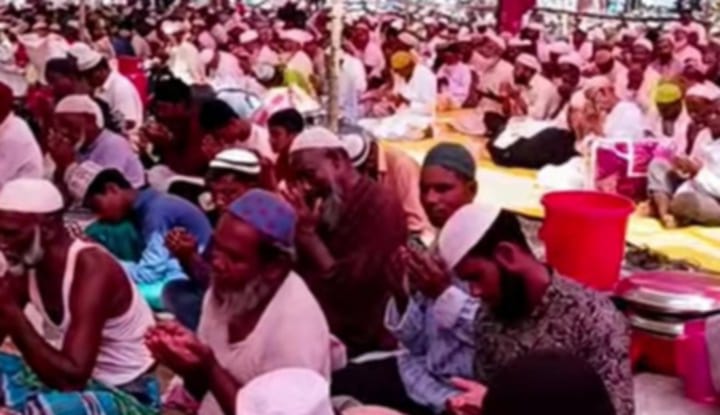 নীলফামারীতে ৩ দিনের ইজতেমার আখেরি মুনাজাত শেষ