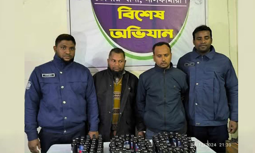 ডোমারে আ,লীগের দ্বিপঙ্কর রায় মিঠু ১০০ বোতল ফেনসিডিলসহ দুইজন গ্রেফতার