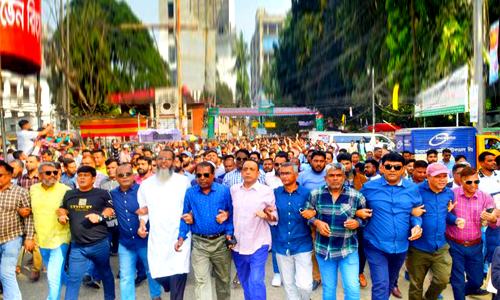 তারেক জিয়াকে নির্দোষী খালাসের খবরে বগুড়ায় বিএনপির আনন্দ মিছিল