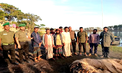 টাঙ্গুয়ার হাওরে ২টি নৌকাসহ নিষিদ্ধ কোনাজালসহ আটক ৬ জন