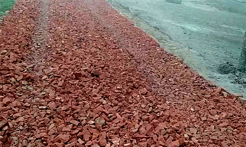 কুড়িগ্রামের রাজারহাটে ২বছরেও শেষ হয়নি রাস্তা পাকা করণের কাজ