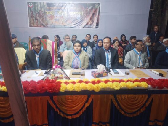 পার্বতীপুরে স্কাউট ক্যাম্পুরী পরিদর্শনে জেলা প্রশাসক
