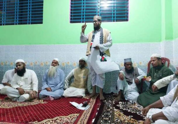 বেতন বৃদ্ধিসহ ৩দিন ব্যাপী তাফসীরুল কোরান মাহফিল করণে পোকখালীতে ইমাম সম্মেলন