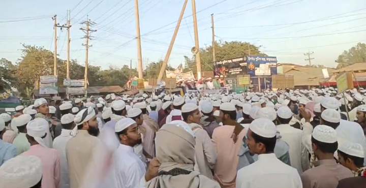 সাদ পন্থীদের নিষিদ্ধের দাবীতে ঈদগাঁওতে বিক্ষোভ 