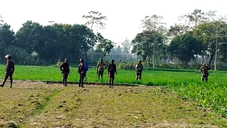 বিএসএফ বাংলাদেশিকে ধরে নিয়ে যাওয়ায় প্রতিবাদে এক ভারতীয়কে আটক