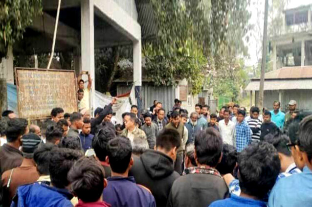 ভারতের পশ্চিমবঙ্গে কুকুরের মাংসকে খাসির বলে বিক্রির অভিযোগ