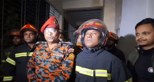 বগুড়া জেলা প্রশাসকের কার্যালয়ে আলামতে আগুন