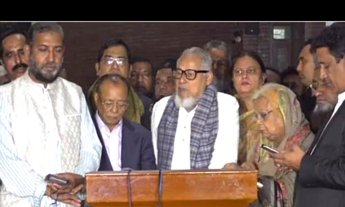 বিএনপি ভারতের সঙ্গে সম্পর্কের অবনতি চাই না: নজরুল